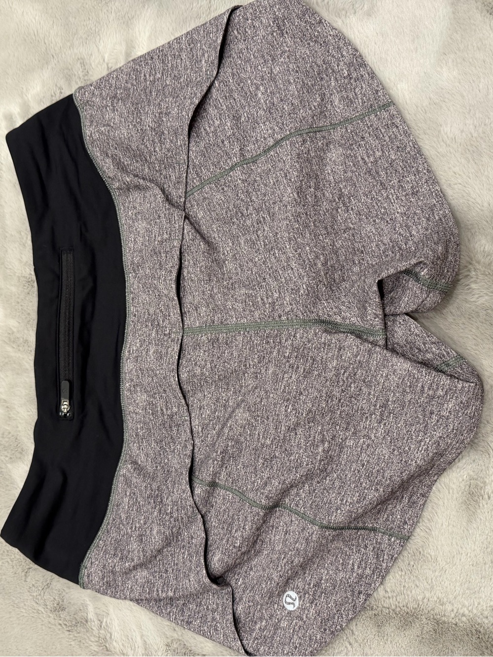Lululemon Speed Up Short Long 4” Heather Lux Gray Black Running Shorts Size 6 Ta - Picture 2 of 3